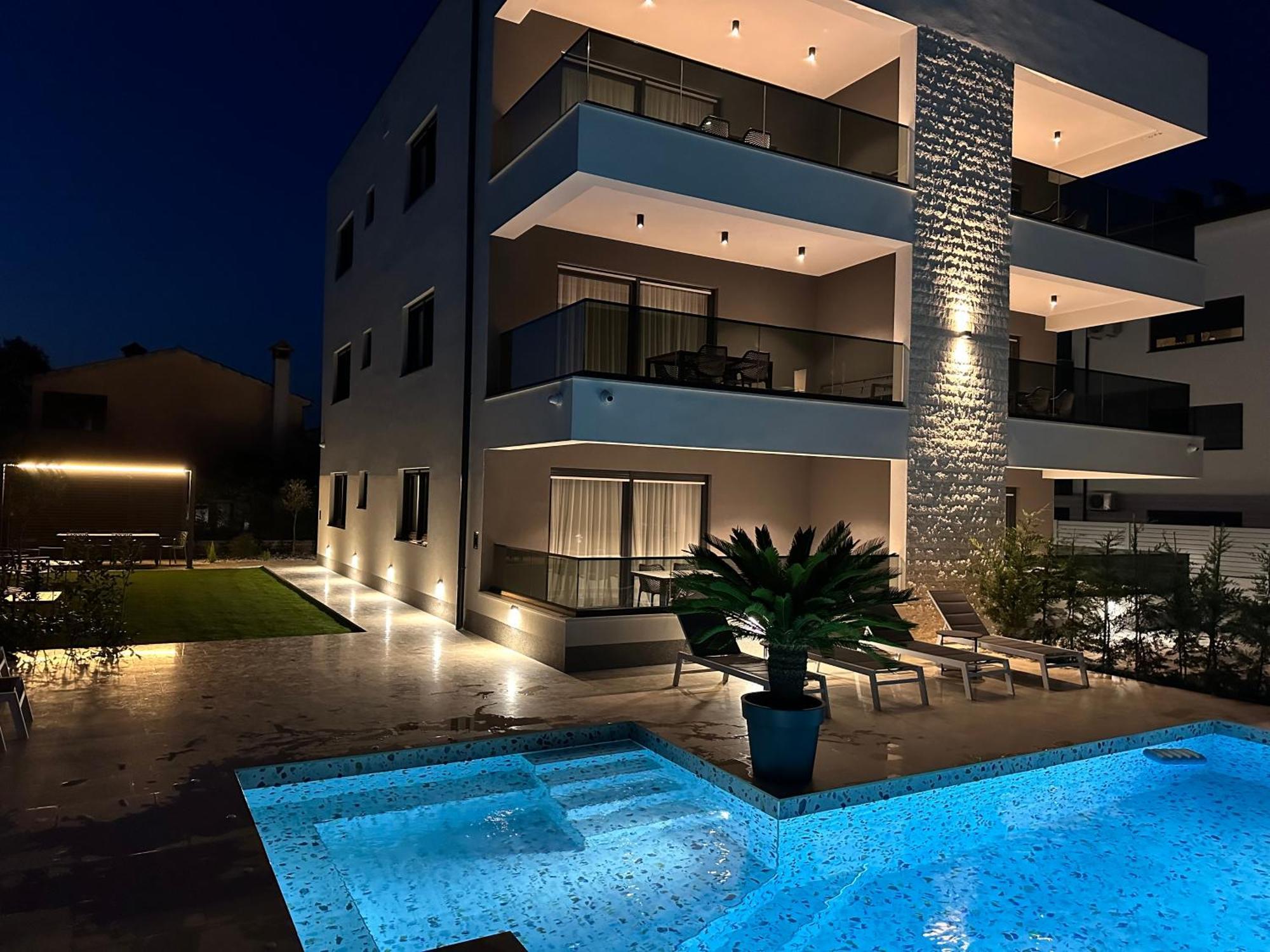 Appartement Alex Luxury 1 *